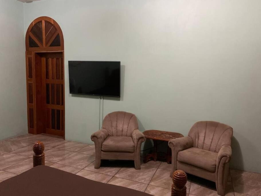 Banyan Rose Apartman Orange Walk Kültér fotó