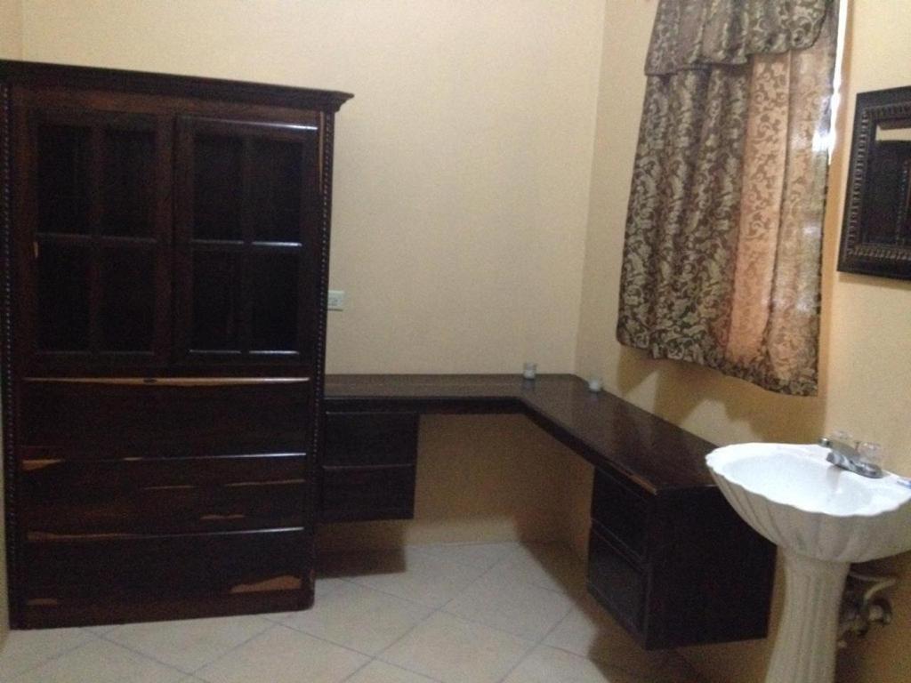 Banyan Rose Apartman Orange Walk Kültér fotó