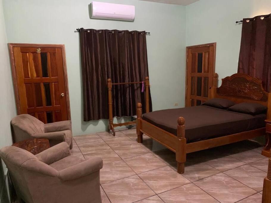 Banyan Rose Apartman Orange Walk Kültér fotó