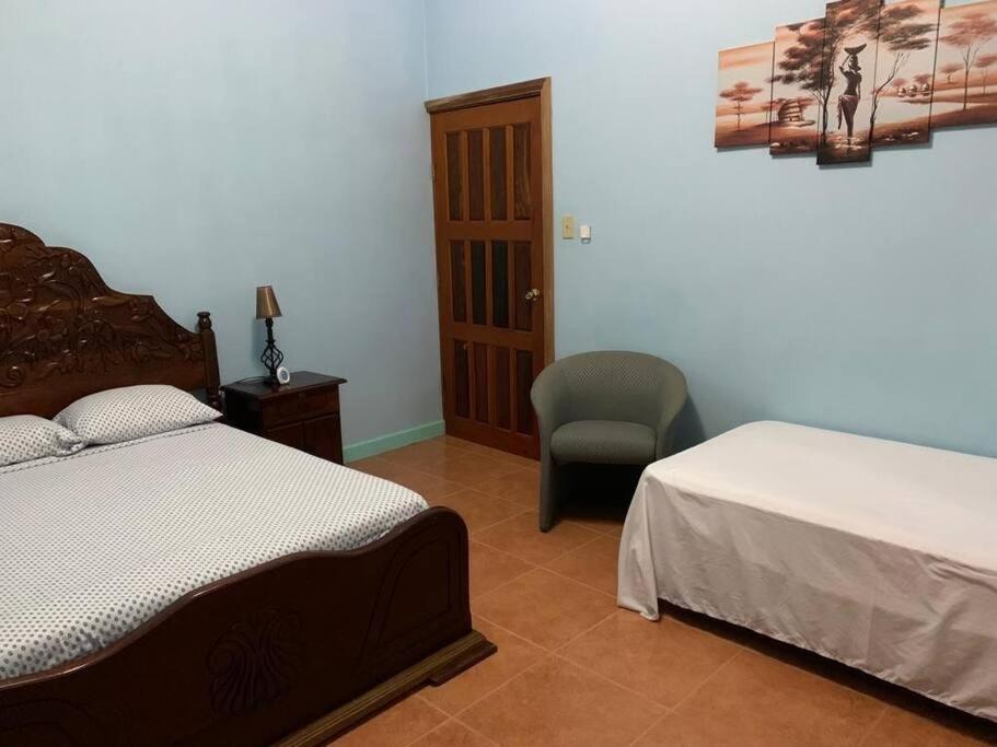 Banyan Rose Apartman Orange Walk Kültér fotó